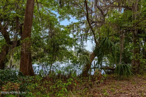 1017 Old Gainesville Highway Interlachen FL 32148