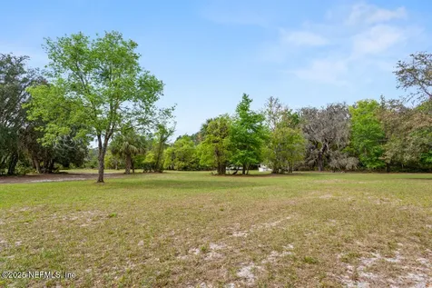 1017 Old Gainesville Highway Interlachen FL 32148