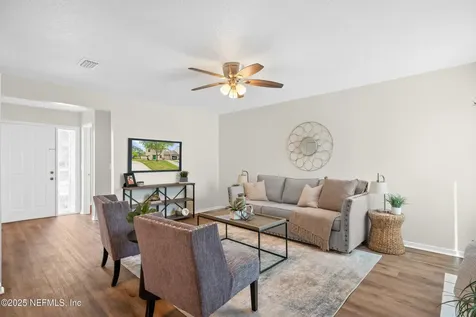 4158 Rollingwood Court Jacksonville FL 32257