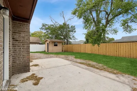 7927 Dwyer Drive Jacksonville FL 32244