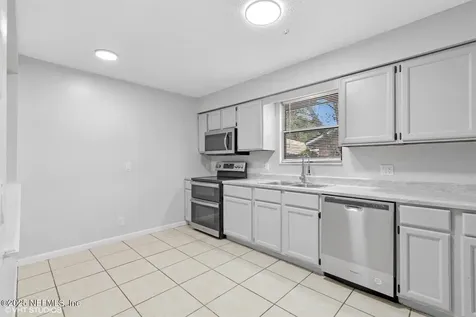 7927 Dwyer Drive Jacksonville FL 32244
