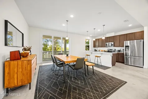 468 Auburn Oaks Road E Jacksonville FL 32218