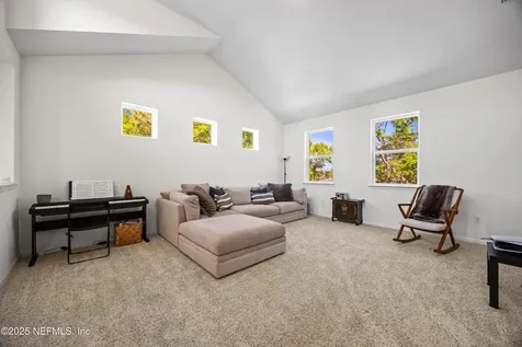 468 Auburn Oaks Road E Jacksonville FL 32218