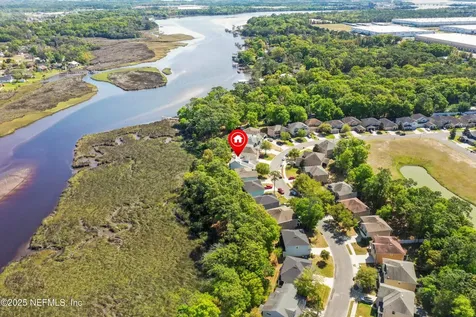 468 Auburn Oaks Road E Jacksonville FL 32218