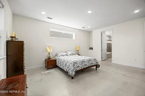 468 Auburn Oaks Road E Jacksonville FL 32218