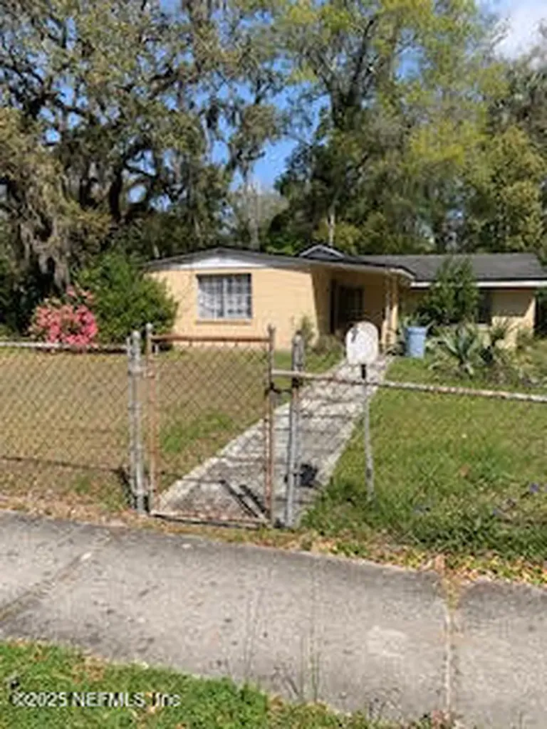 1595 W 33rd Street Jacksonville FL 32209