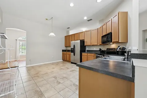 10016 Kings Crossing Drive Jacksonville FL 32219