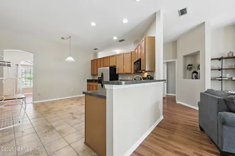 10016 Kings Crossing Drive Jacksonville FL 32219