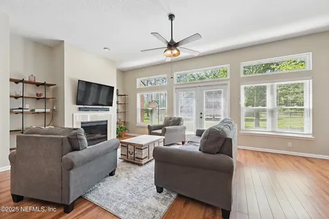 10016 Kings Crossing Drive Jacksonville FL 32219