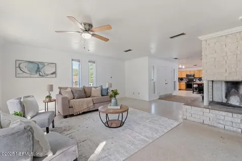 1669 Townsend Boulevard Jacksonville FL 32211