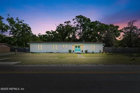 1669 Townsend Boulevard Jacksonville FL 32211