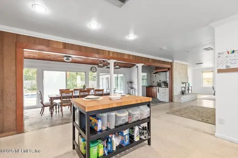 1669 Townsend Boulevard Jacksonville FL 32211