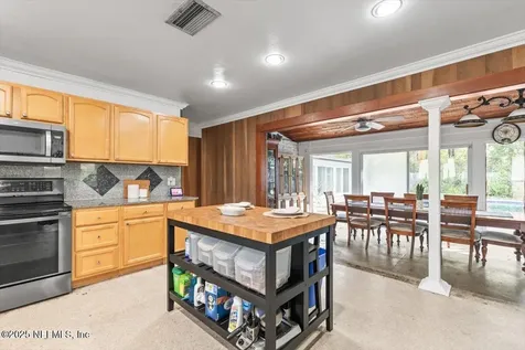 1669 Townsend Boulevard Jacksonville FL 32211