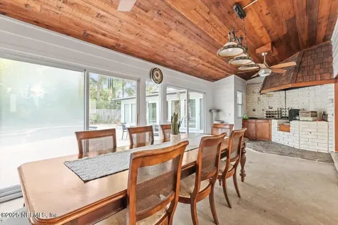 1669 Townsend Boulevard Jacksonville FL 32211