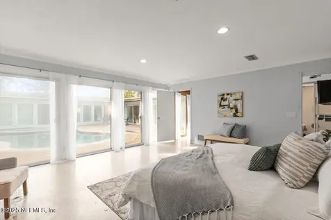 1669 Townsend Boulevard Jacksonville FL 32211