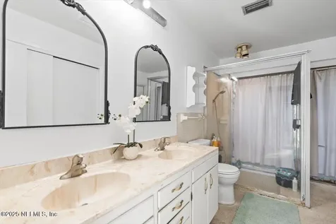 1669 Townsend Boulevard Jacksonville FL 32211