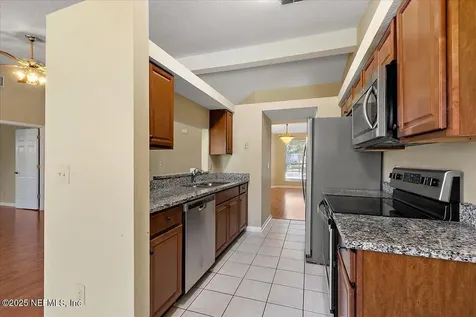 3250 Bridgecove Circle E Jacksonville FL 32216