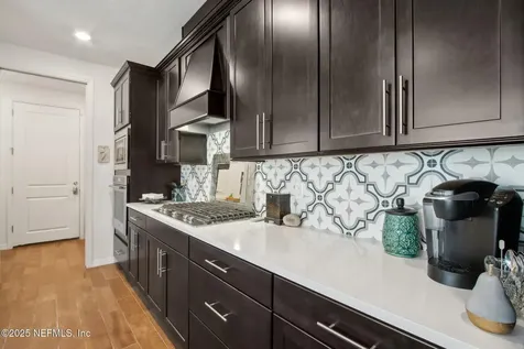 554 Continuum Loop Yulee FL 32097