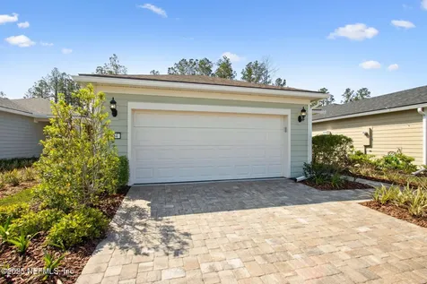 554 Continuum Loop Yulee FL 32097