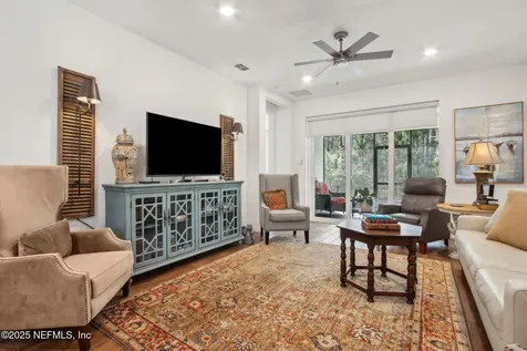 554 Continuum Loop Yulee FL 32097
