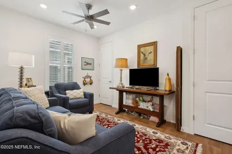 554 Continuum Loop Yulee FL 32097