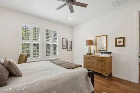 554 Continuum Loop Yulee FL 32097