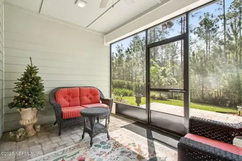 554 Continuum Loop Yulee FL 32097
