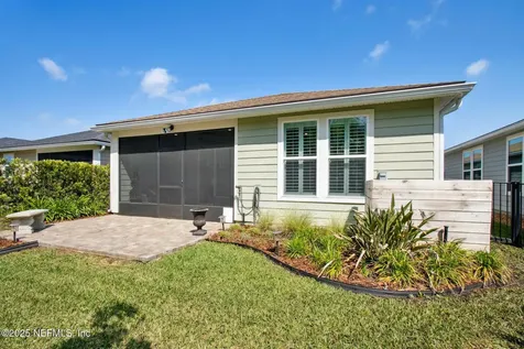 554 Continuum Loop Yulee FL 32097