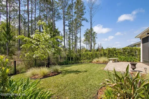 554 Continuum Loop Yulee FL 32097