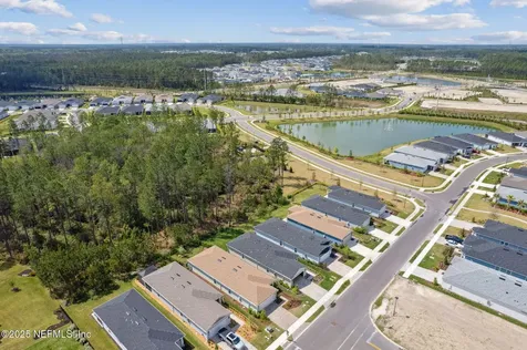 554 Continuum Loop Yulee FL 32097