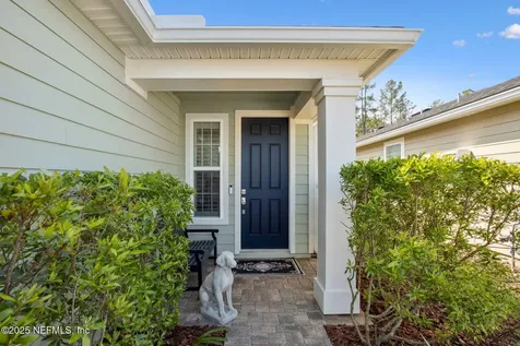 554 Continuum Loop Yulee FL 32097