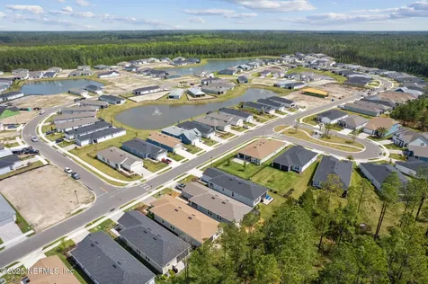554 Continuum Loop Yulee FL 32097