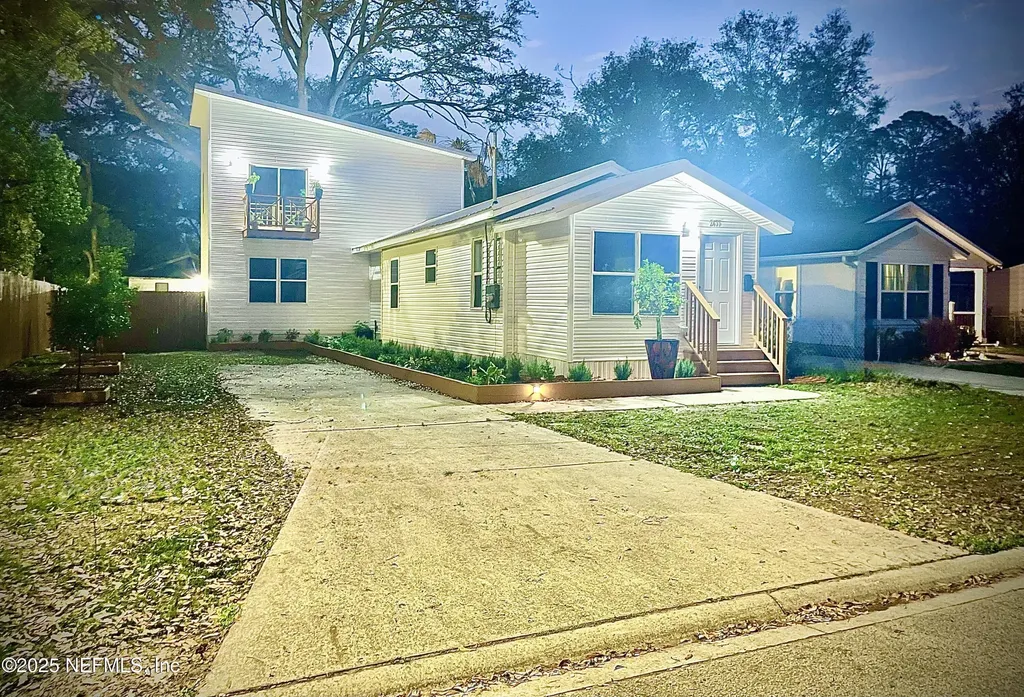 2477 Robert Street Jacksonville FL 32209