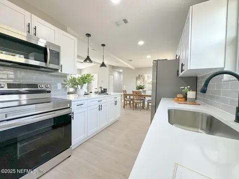 7581 Falcon Trace Court Jacksonville FL 32222