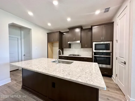 51 Bellwood Avenue Ponte Vedra FL 32081