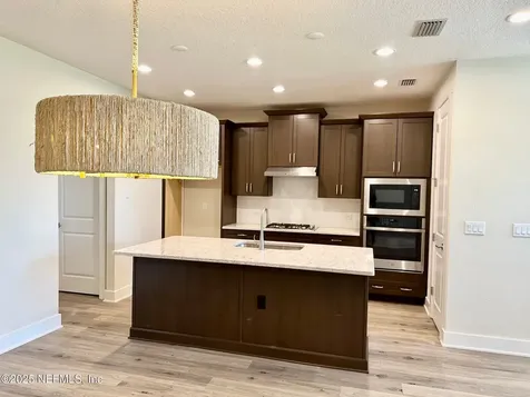 51 Bellwood Avenue Ponte Vedra FL 32081