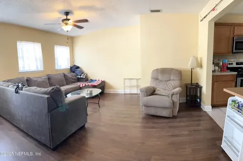 2518 Columbine Drive N Jacksonville FL 32211