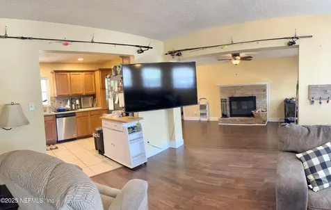 2518 Columbine Drive N Jacksonville FL 32211