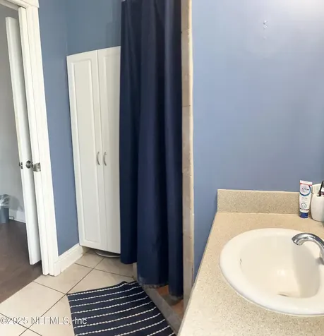 2518 Columbine Drive N Jacksonville FL 32211
