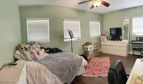 2518 Columbine Drive N Jacksonville FL 32211