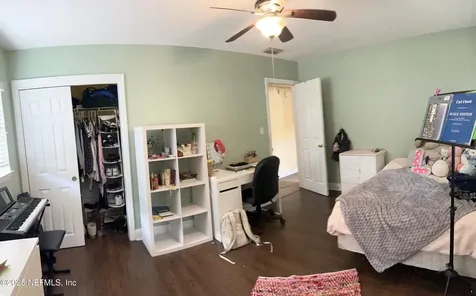 2518 Columbine Drive N Jacksonville FL 32211