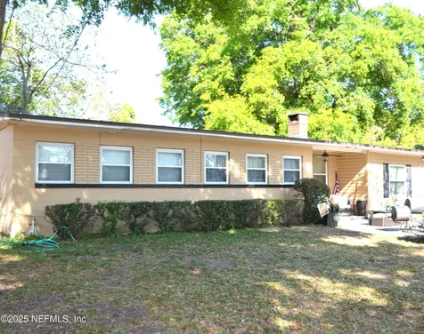 2518 Columbine Drive N Jacksonville FL 32211