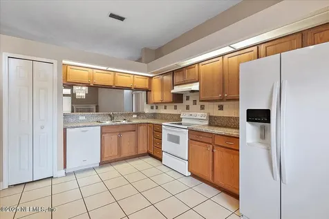 9139 Hampton Cove Court S Jacksonville FL 32225