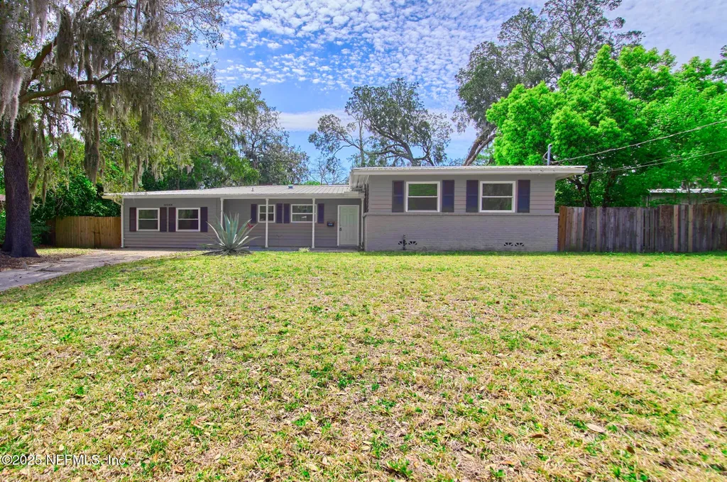 10568 Lake View Road E Jacksonville FL 32225
