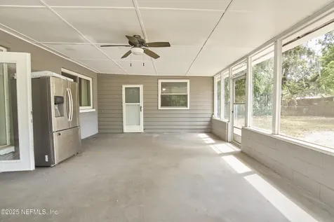 10568 Lake View Road E Jacksonville FL 32225