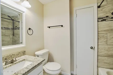 10568 Lake View Road E Jacksonville FL 32225