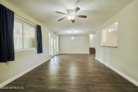 10568 Lake View Road E Jacksonville FL 32225