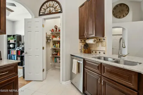 7827 Kingsmill Court Jacksonville FL 32256