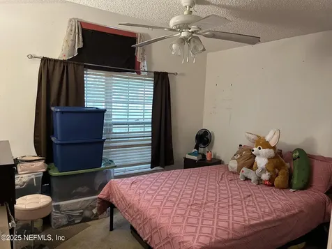9387 Thorn Glen Road Jacksonville FL 32208