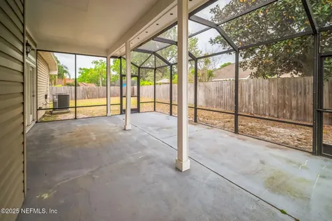 8959 Spring Harvest Lane W Jacksonville FL 32244